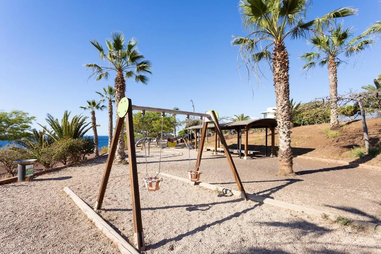 Home2Book Comfy Beachfront Radazul 0*,  ספרד